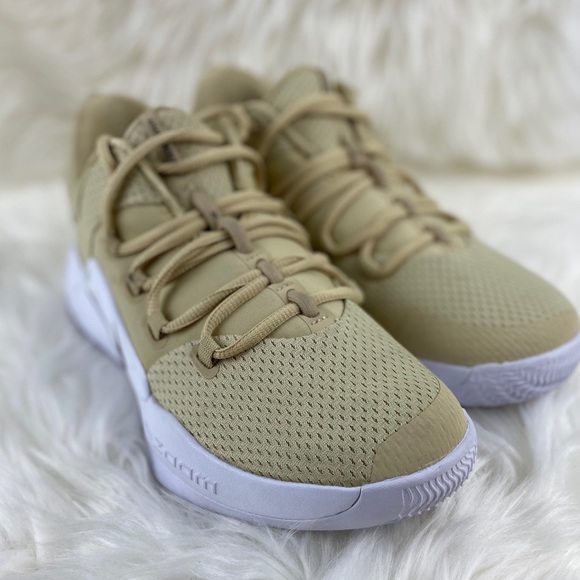 Nike Other - NWOT NIKE SNEAKERS